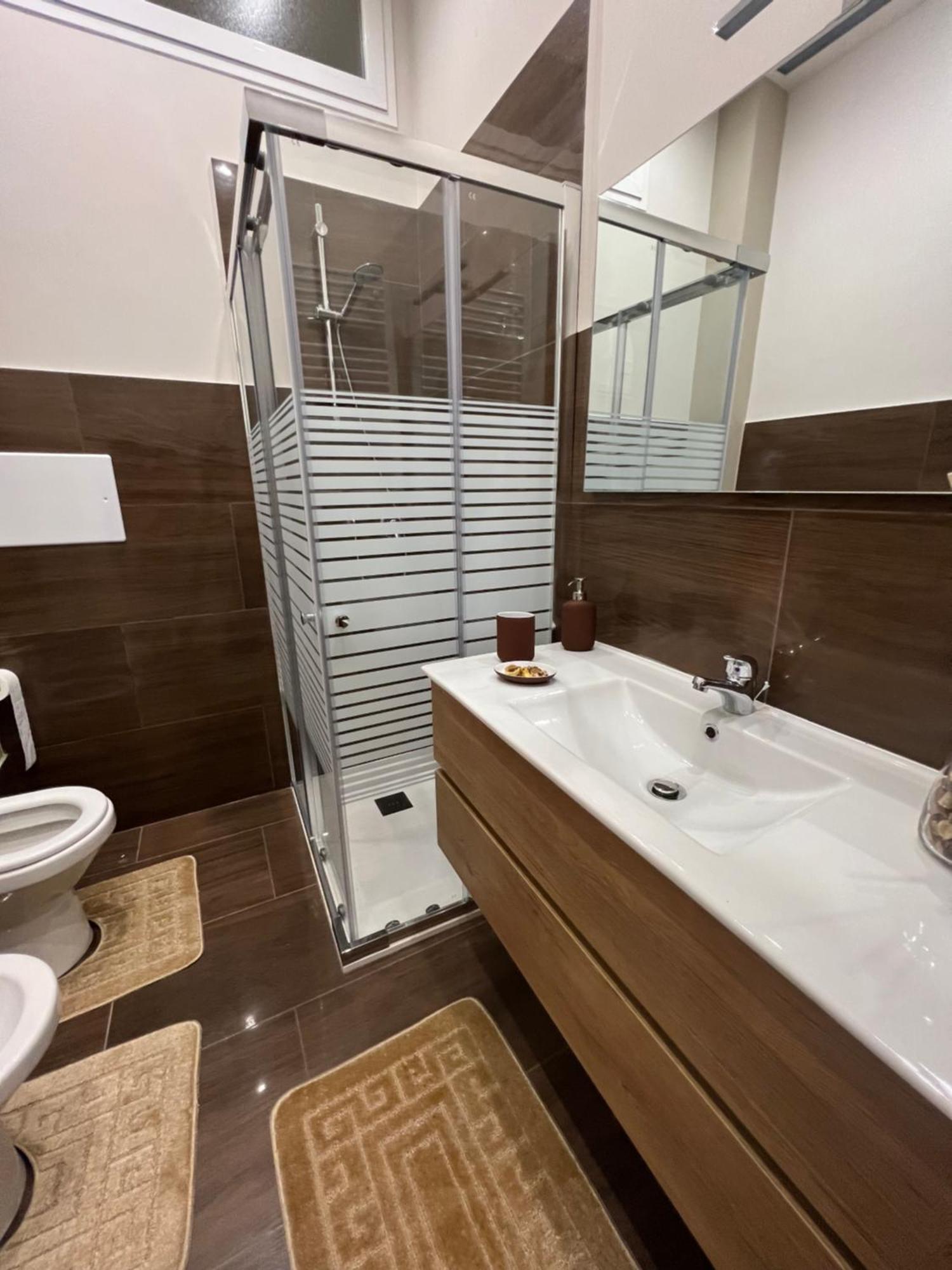 Apartament L'Ospite Napoletano Neapol Zewnętrze zdjęcie