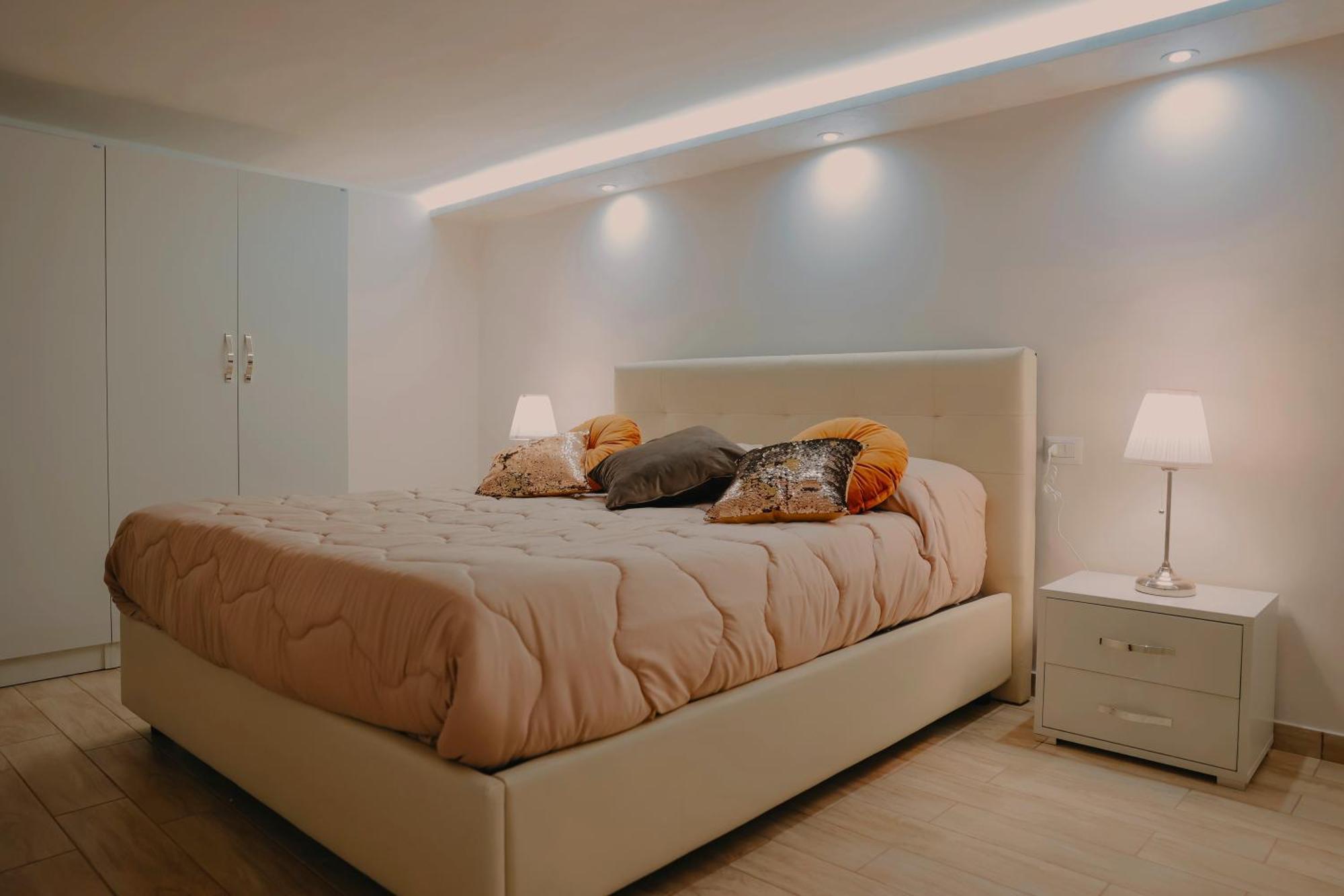 Apartament L'Ospite Napoletano Neapol Zewnętrze zdjęcie